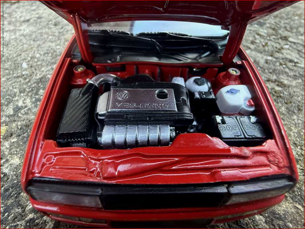 1:18 VW Corrado VR6 "Tornado RED Edition" + Alufelgen inkl. OVP